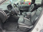 2019 Cherokee Thumbnail 16