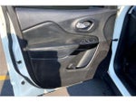 2019 Cherokee Thumbnail 24