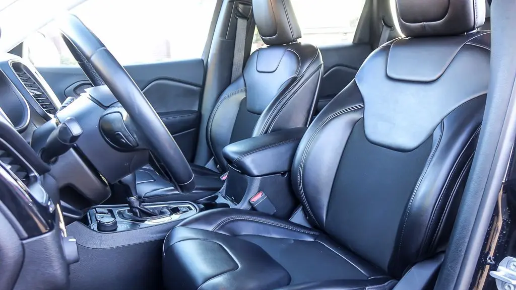 2019 Jeep Cherokee Altitude