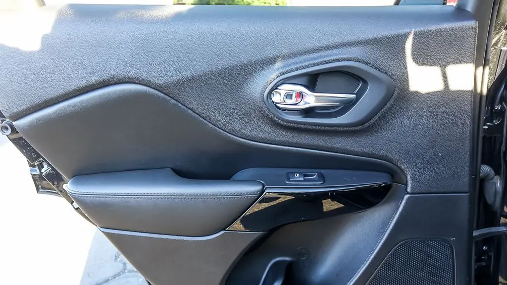 2019 Jeep Cherokee Altitude