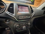 2020 Cherokee Thumbnail 18