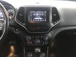 2019 Cherokee Thumbnail 13