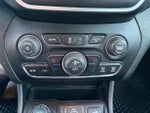 2019 Cherokee Thumbnail 19