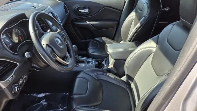 2019 Jeep Cherokee Altitude