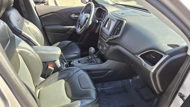 2019 Jeep Cherokee Altitude