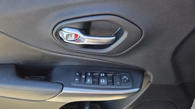 2019 Jeep Cherokee Altitude