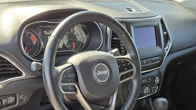2019 Jeep Cherokee Altitude