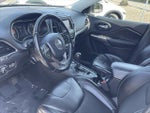 2019 Cherokee Thumbnail 10