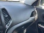 2019 Cherokee Thumbnail 24