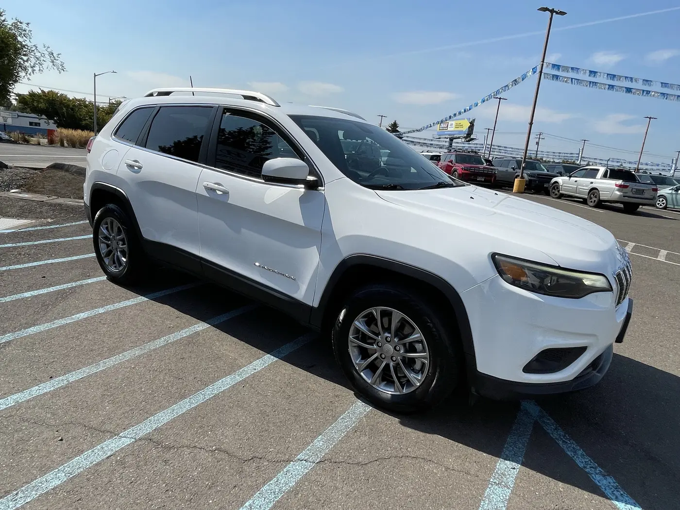 2019 Jeep Cherokee - $13,897