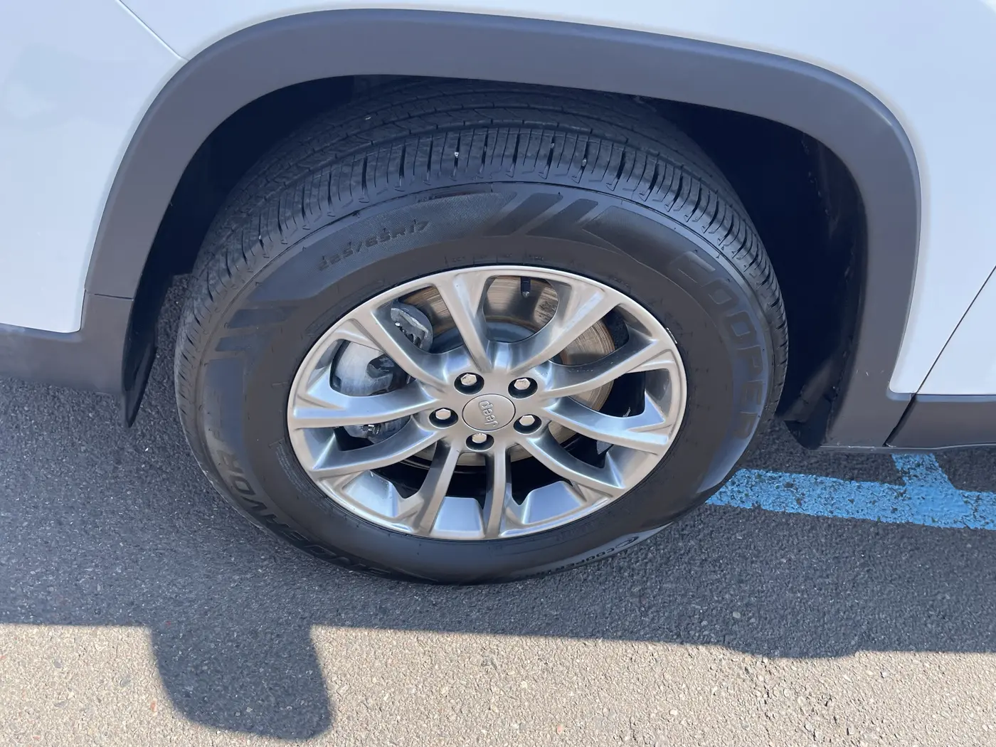 2019 Jeep Cherokee - $13,897