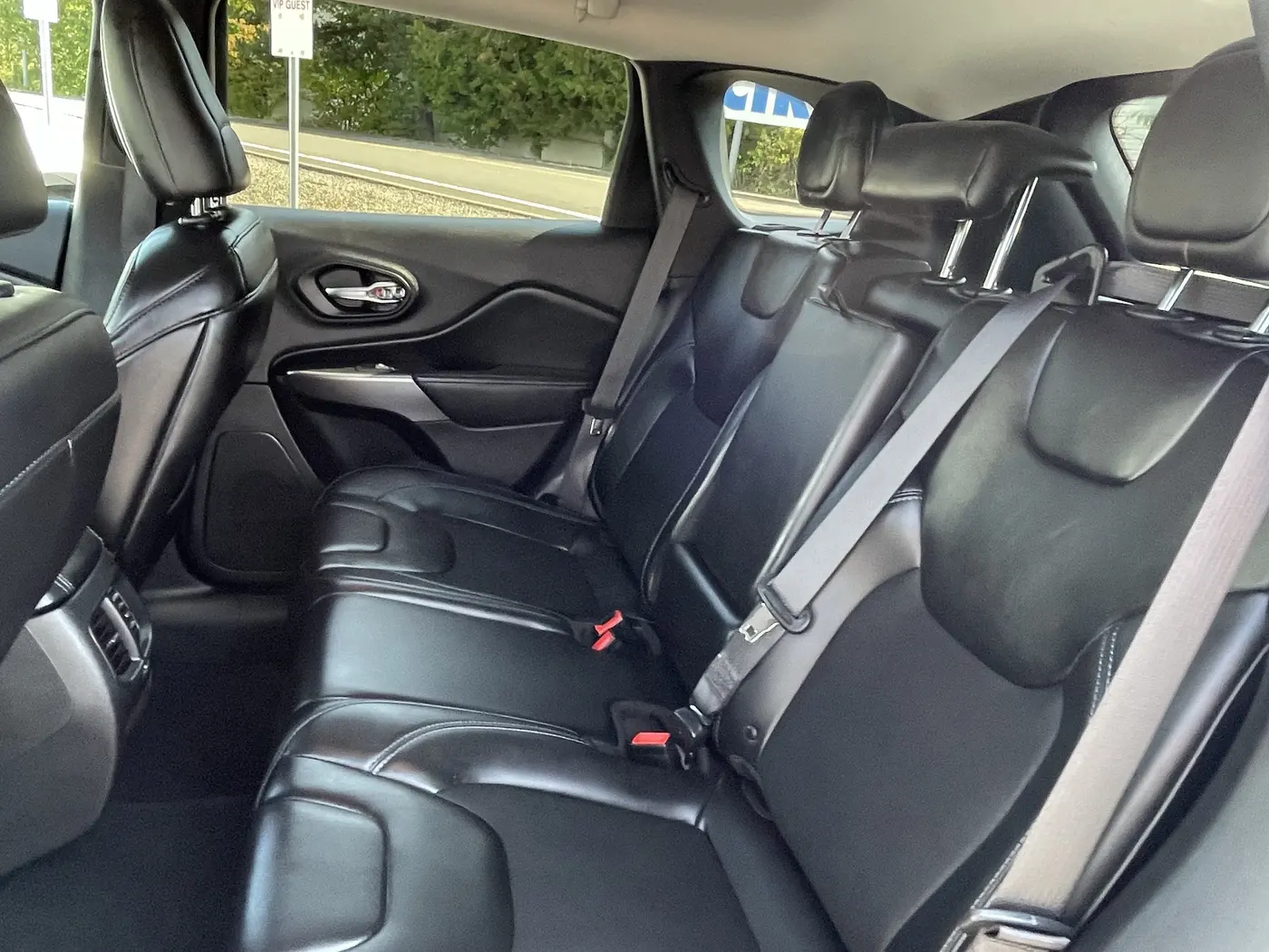 2019 Jeep Cherokee - $13,897