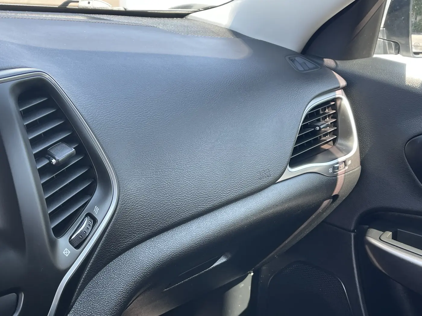 2019 Jeep Cherokee - $13,897