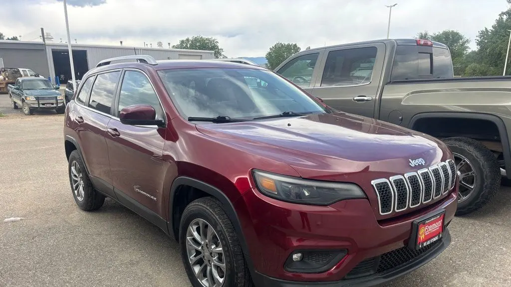 Preowned 2019 Jeep Cherokee Latitude Plus for Sale