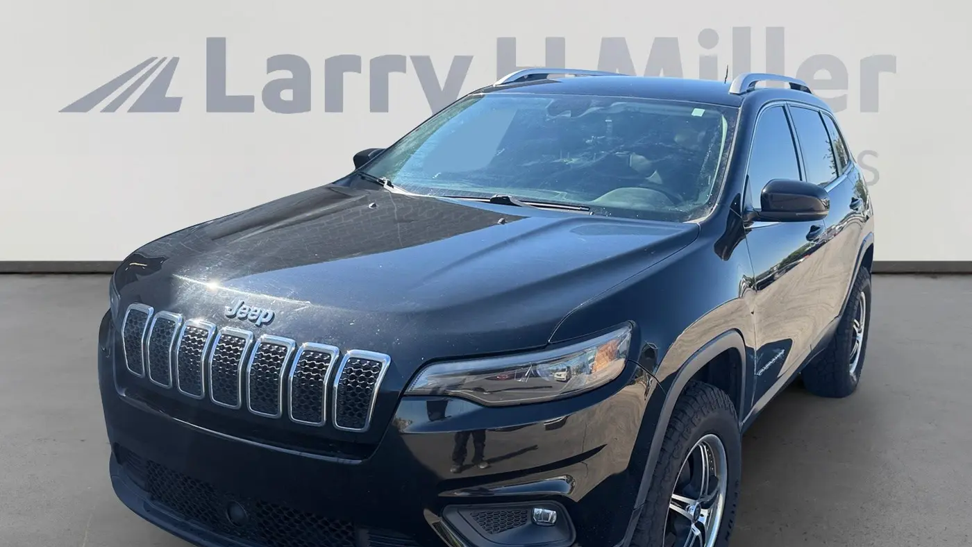 Preowned 2020 Jeep Cherokee Latitude Plus for Sale