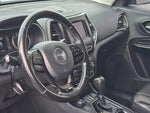 2020 Cherokee Thumbnail 26