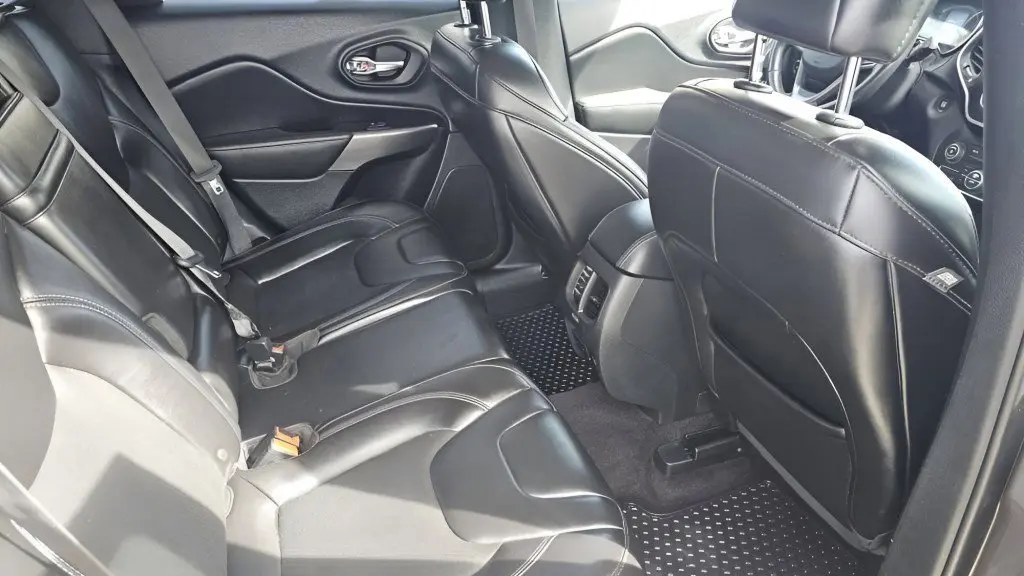 2019 Jeep Cherokee Altitude