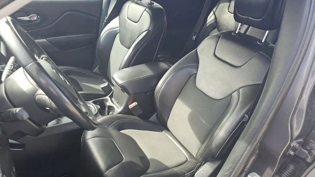 2019 Jeep Cherokee Altitude