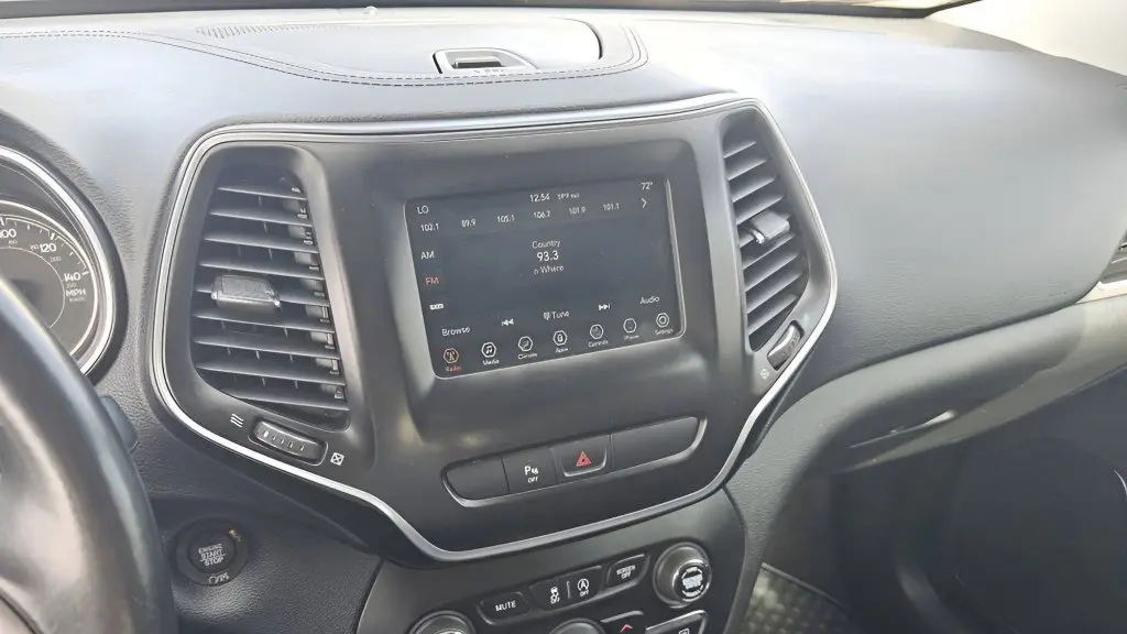 2019 Jeep Cherokee Altitude