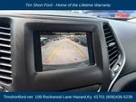 2019 Cherokee Thumbnail 10