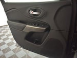 2019 Cherokee Thumbnail 35