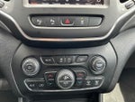 2023 Cherokee Thumbnail 21