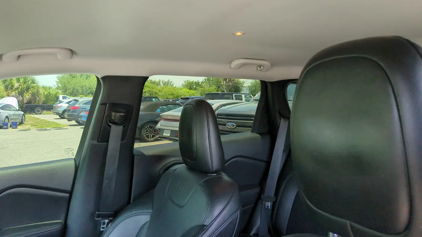 2023 Jeep Cherokee Altitude Lux
