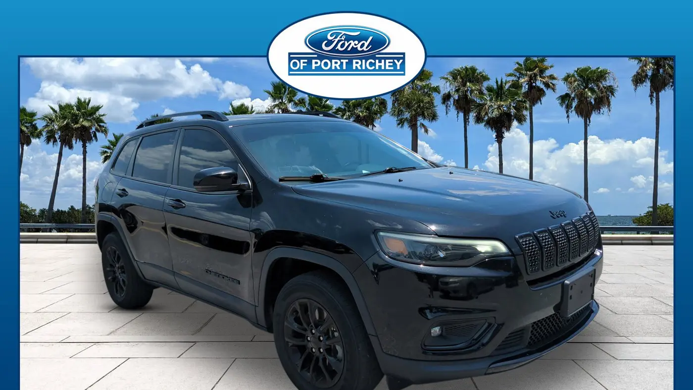 Preowned 2023 Jeep Cherokee Altitude Lux for Sale