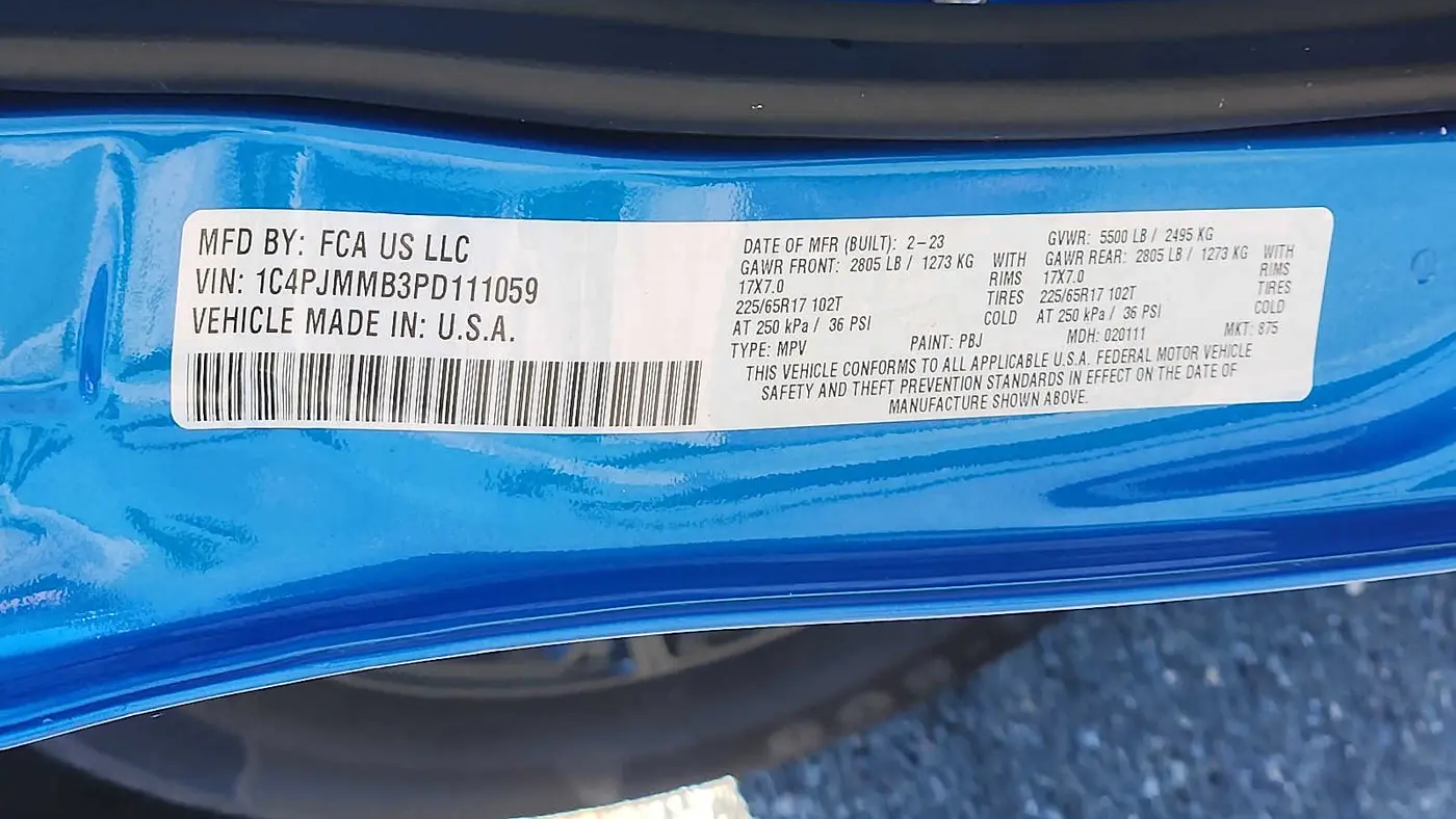 2023 Jeep Cherokee Altitude Lux