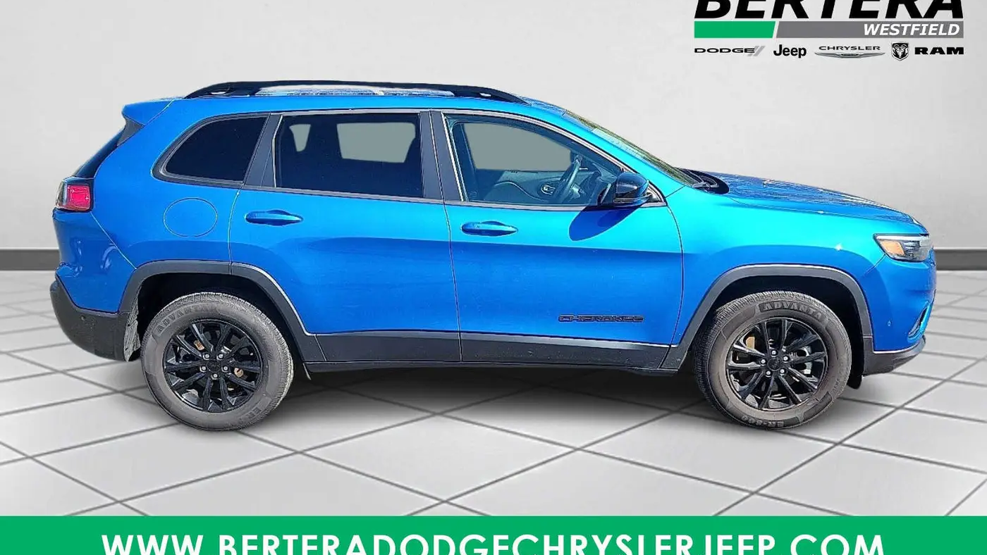 2023 Jeep Cherokee Altitude Lux