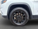 2023 Cherokee Thumbnail 21