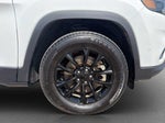 2023 Cherokee Thumbnail 22