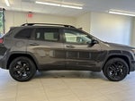 2023 Cherokee Thumbnail 3