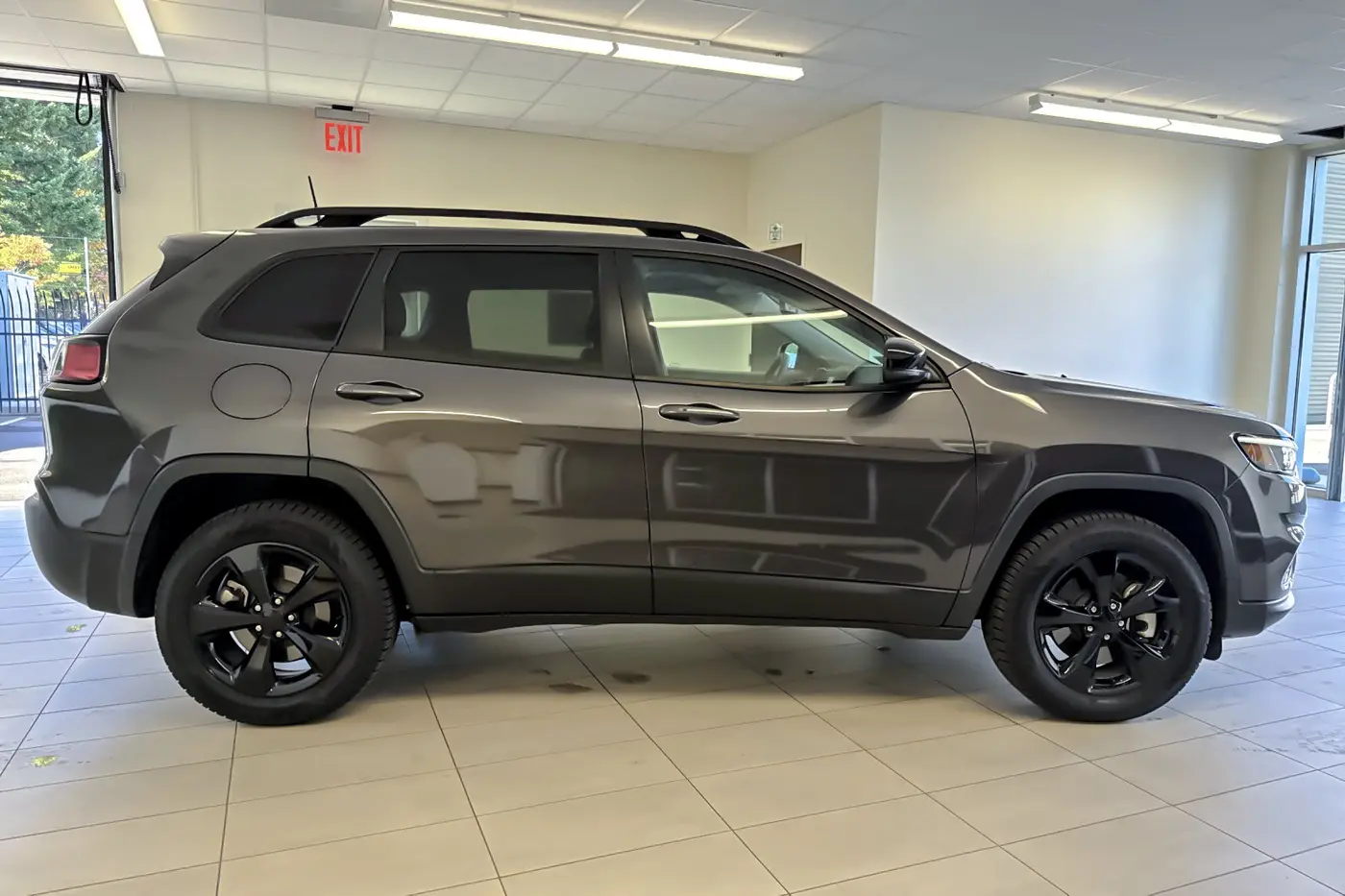2023 Jeep Cherokee - $21,399