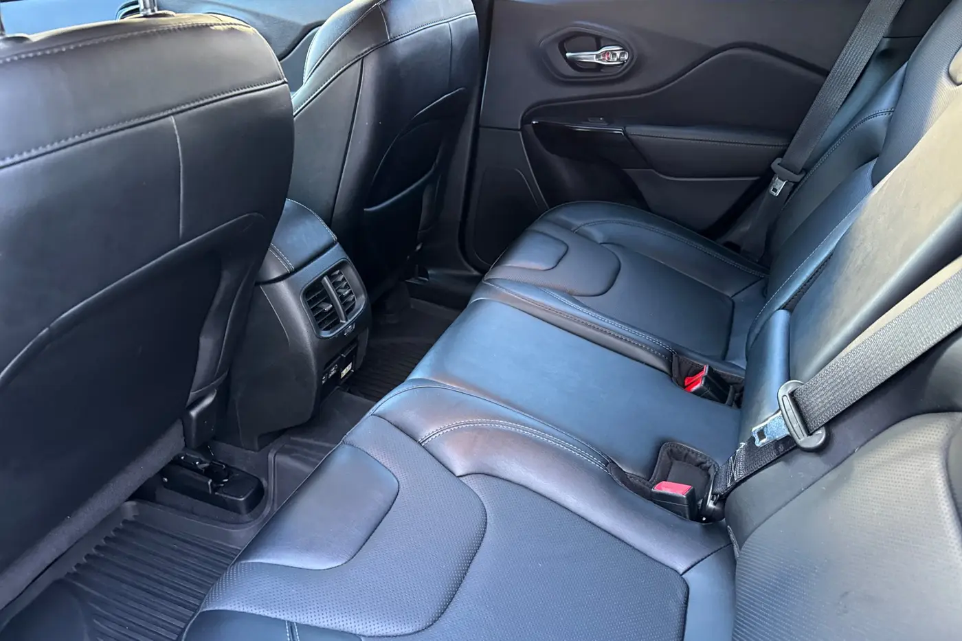 2023 Jeep Cherokee - $21,399