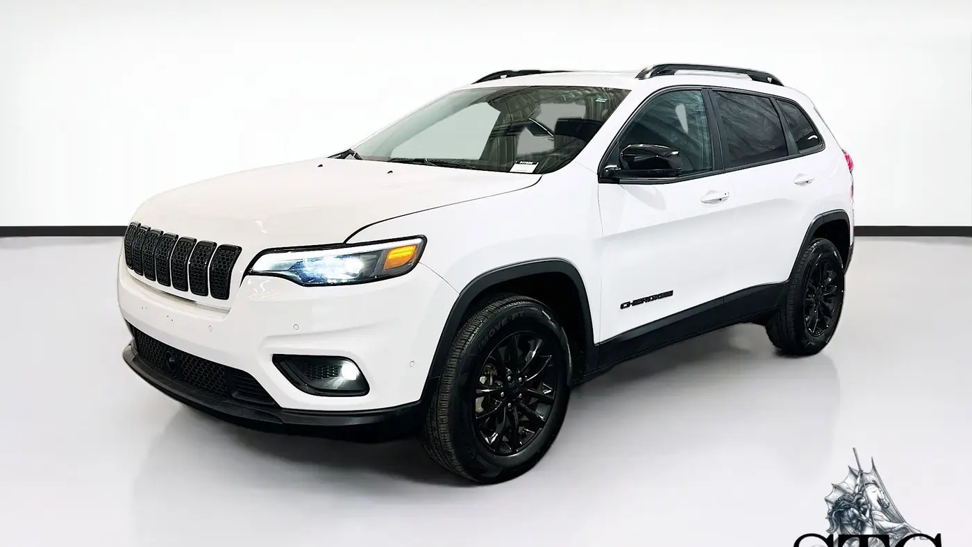 Preowned 2023 Jeep Cherokee Altitude Lux for Sale