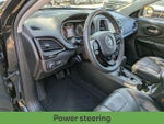 2023 Cherokee Thumbnail 30