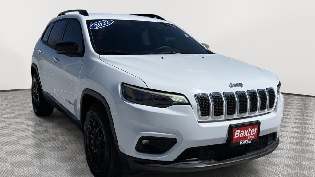 Preowned 2022 Jeep Cherokee Latitude Lux for Sale