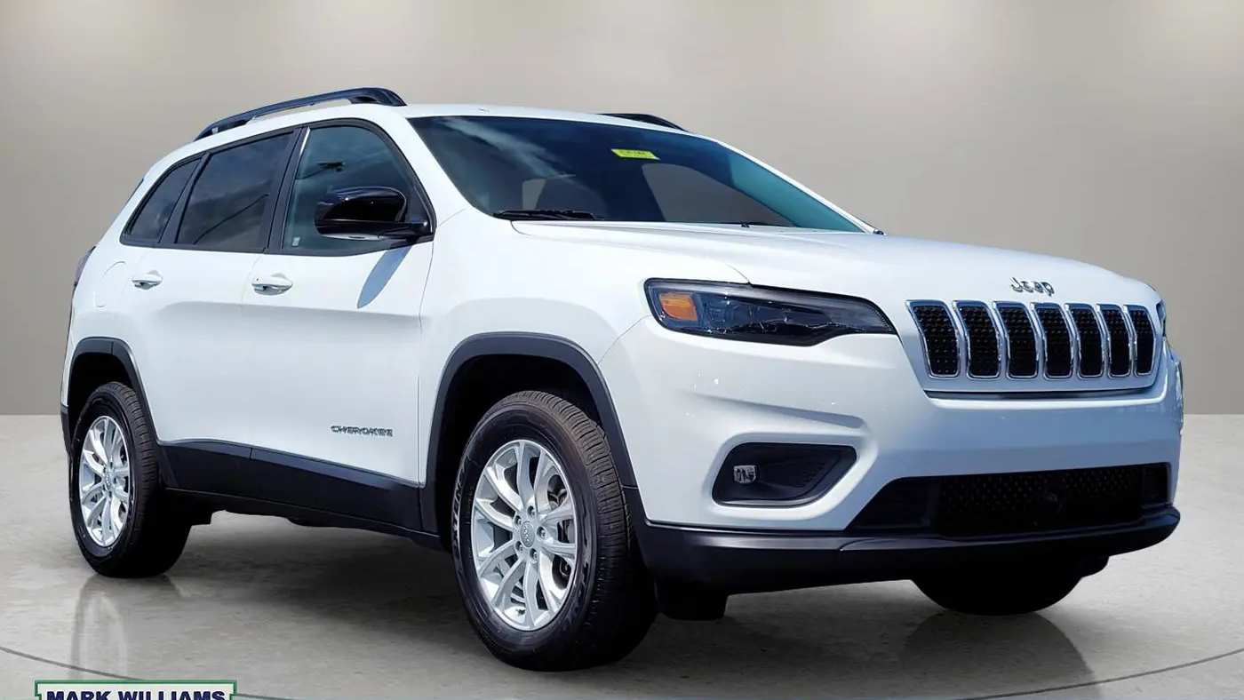Preowned 2022 Jeep Cherokee Latitude Lux for Sale