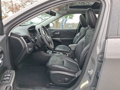2022 Jeep Cherokee 4X4 Latitude LUX 4DR SUV