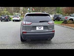 2022 Cherokee Thumbnail 25