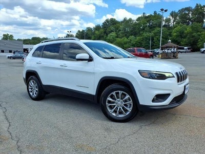 Photo of a 2021 Jeep Cherokee 4X4 Latitude LUX 4DR SUV for sale