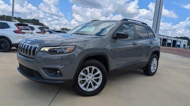 Preowned 2022 Jeep Cherokee Latitude Lux for Sale