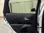 2021 Cherokee Thumbnail 25