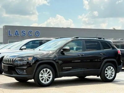 Photo of a 2022 Jeep Cherokee 4X4 Latitude LUX 4DR SUV for sale