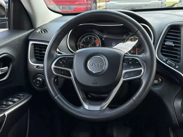 2022 Jeep Cherokee - $21,500