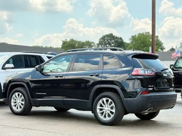 2022 Jeep Cherokee - $21,500