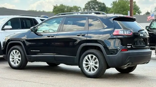 2022 Jeep Cherokee Latitude Lux