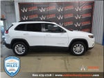 2022 Cherokee Thumbnail 3