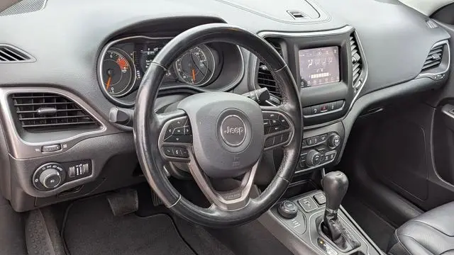 2021 Jeep Cherokee Latitude Lux